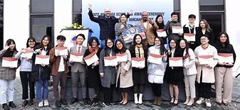 Học Bổng Amcham Hà Nội Là Gì